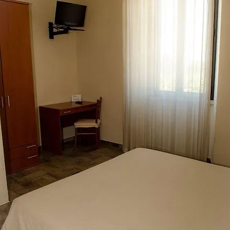 Sibilla Albunea Bed & Breakfast 2*